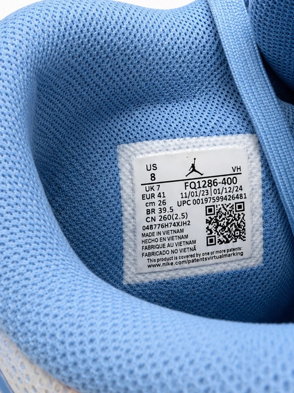 Jordan Tatum 3 Tie Dye Swirl Blue Size 8